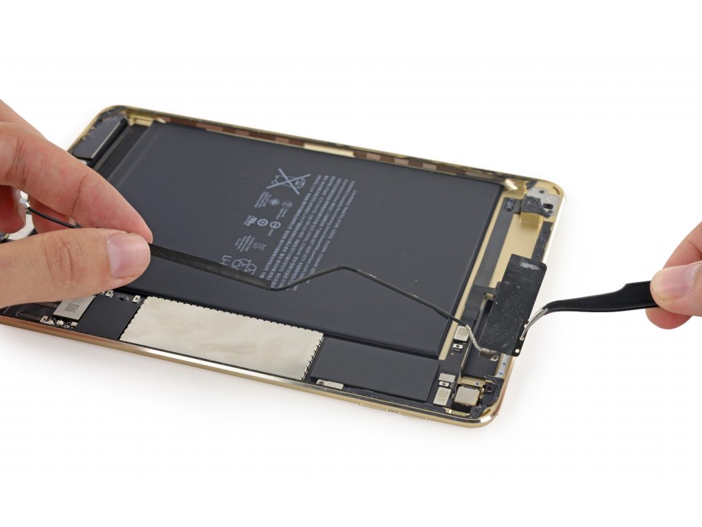 How to iPhone 12 Battery Test After iOS 18.4.4 Update
